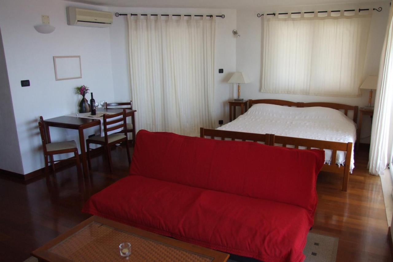 Fox Apartments ซัฟทัท ห้อง รูปภาพ